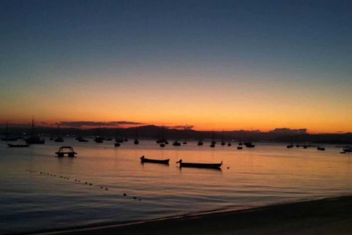 Bh06 - Barra Seca - Bh6: Gostosa, Espacosa, Com Ar - 200 Mts Da